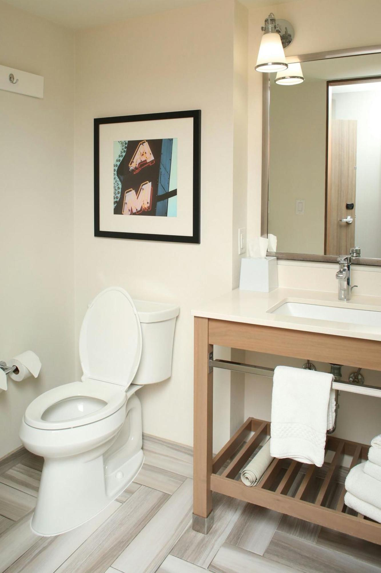 Four Points By Sheraton Midland Exteriör bild